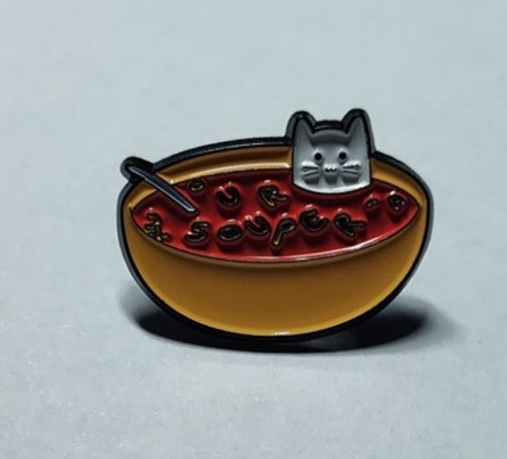 Cute Cat In A Bowl Of Soup Funny Pin Kitty Lapel Hat Brooch